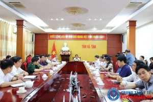 Tiến sỹ Đường Công Lự, Phó Giám đốc Sở Y tế chủ trì tại điểm cầu Hà Tĩnh