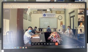 Trung tâm Y tế Thạch Hà họp trực tuyến về công tác phòng, chống dịch Covid-19 trong tình hình mới