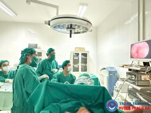 HIỆU QUẢ CAO VỚI KỸ THUẬT TÁN SỎI LASER HỆ TIẾT NIỆU TẠI TRUNG TÂM Y TẾ THẠCH HÀ
