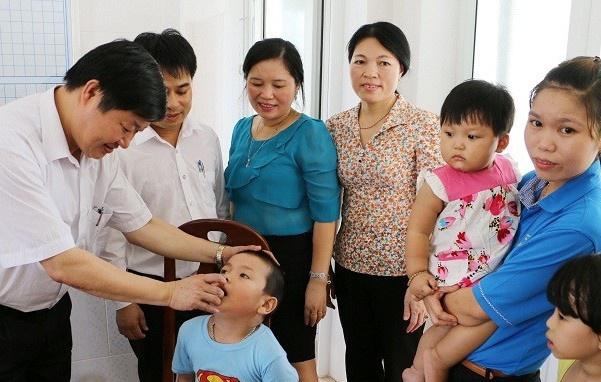 Hoàn thiện chiến dịch uống vitamin A và thuốc tẩy giun đợt I/2015