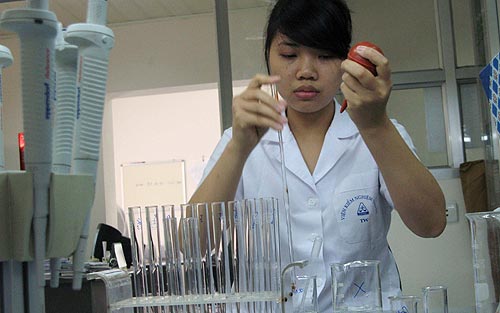 Kiểm nghiệm chất lượng thuốc tại Viện Kiểm nghiệm thuốc Trung ương