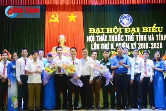 BCH Hội Thầy thuốc trẻ nhiệm kỳ mới ra mắt, nhận nhiệm vụ