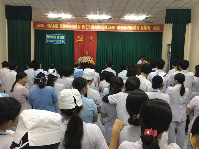 Chào cờ đầu tháng 11