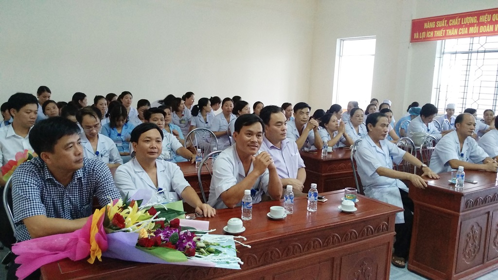 Các đại biểu tham dự Lễ Mittin