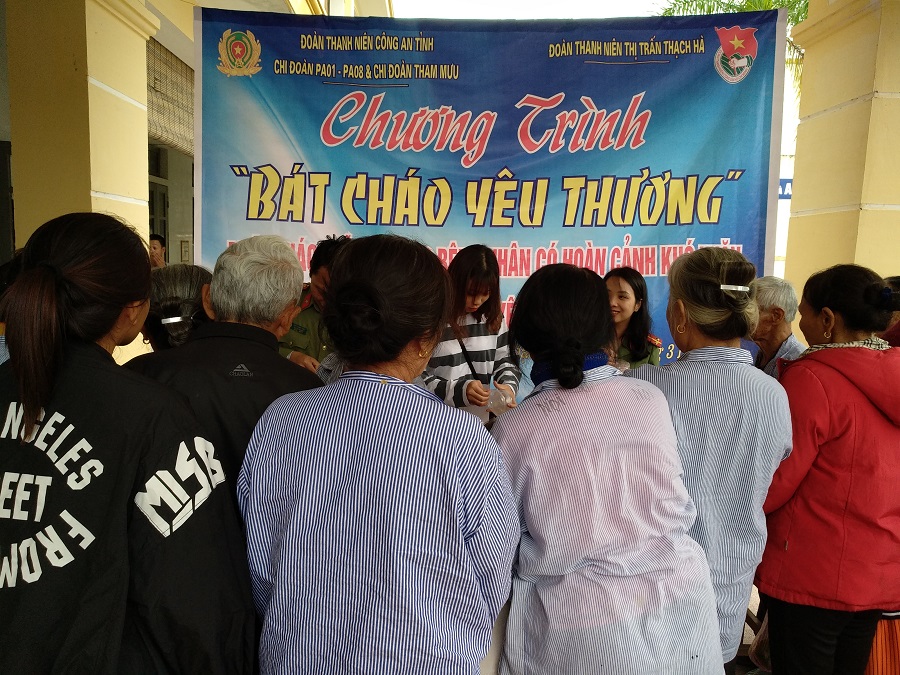 Phát hơn 200 suất cháo miễn phí đến người bệnh điều trị nội trú