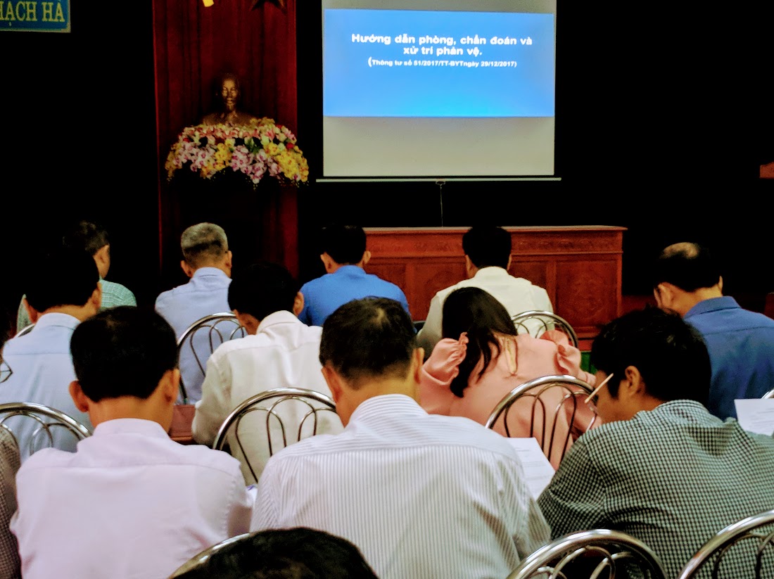 Tập huấn phòng chống sốc phản vệ và cập nhật kiến thức an toàn người bệnh cho trạm y tế xã