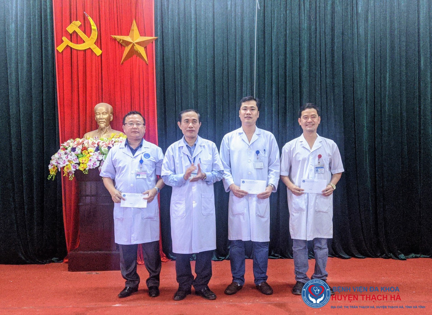 Chào cờ đầu tháng 3/2020: Chuẩn bị văn kiện Đại hội Đảng bộ Bệnh viện; Tiếp tục thực tiện tốt công tác phòng chống dịch Covid-19