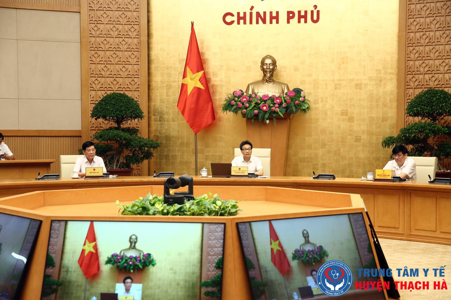 Phó Thủ tướng Vũ Đức Đam nhấn mạnh: Tinh thần luôn sẵn sàng chống dịch phải được duy trì liên tục, không được lơi lỏng. Ảnh: VGP/Đình Nam