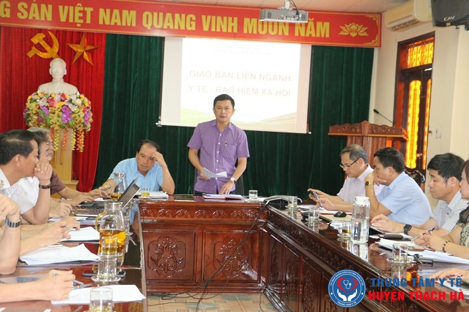 Giải quyết khó khăn, vướng mắc trong khám chữa bệnh bảo hiểm y tế