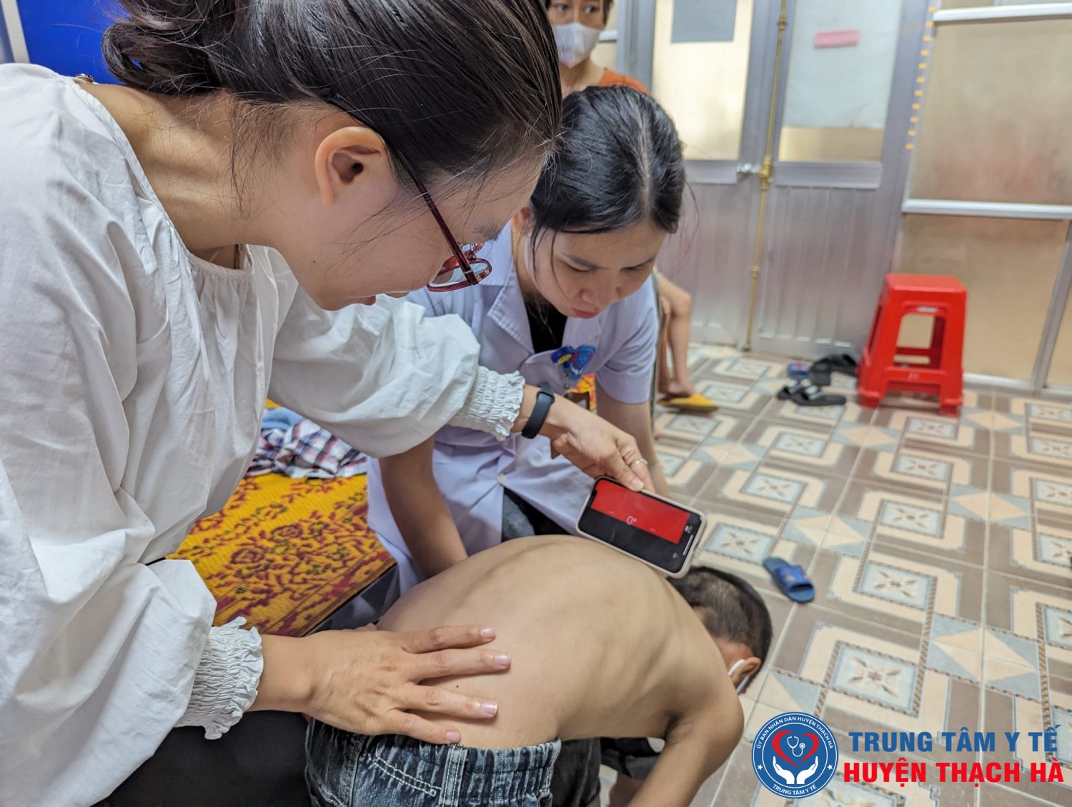 Khám và tư vấn miễn phí bệnh lý gù vẹo cột sống